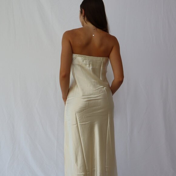 Reformation Joana silk Dress in  Fior Di Latte aka white - Picture 5 of 6